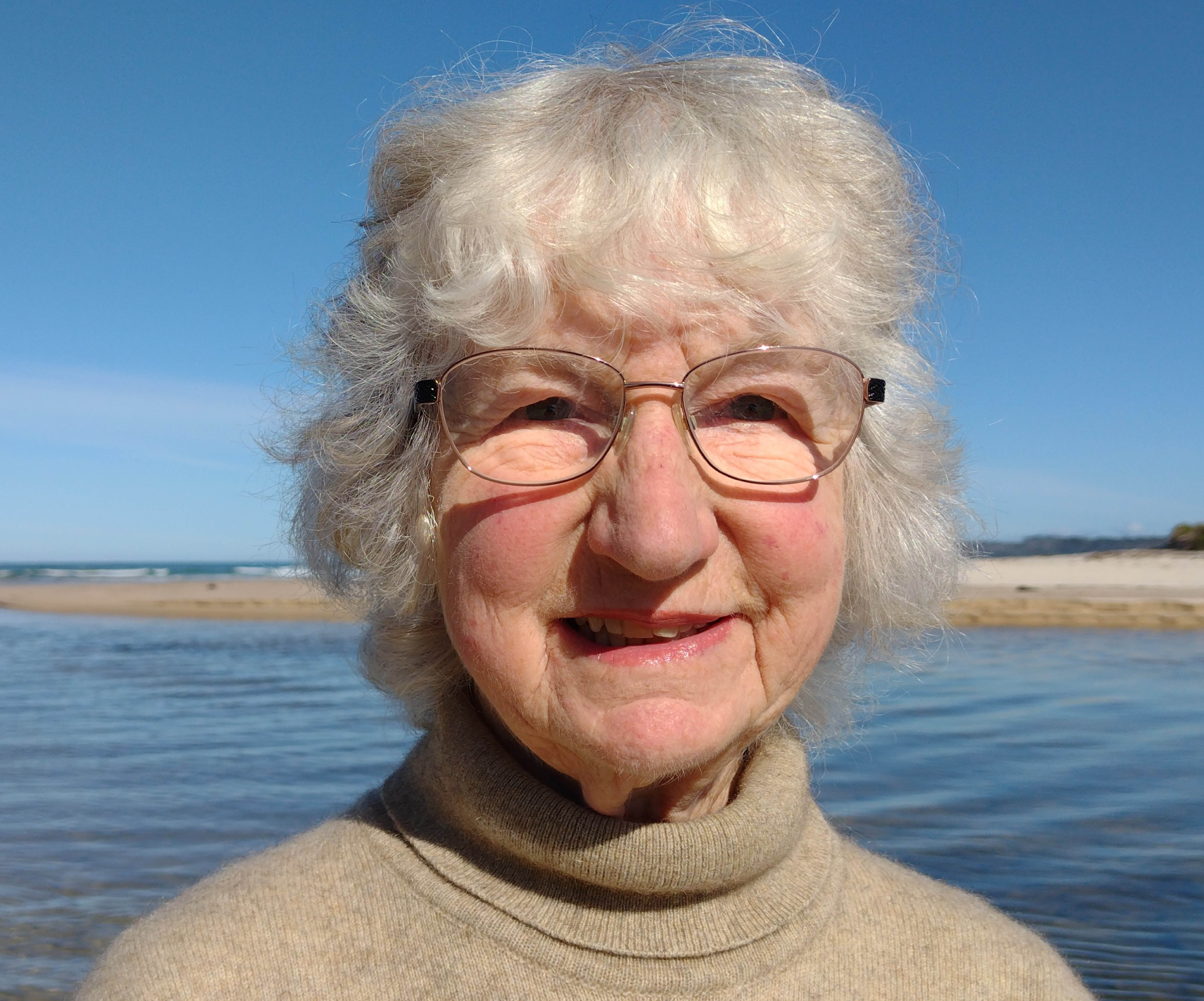 Maureen Carter author headshot
